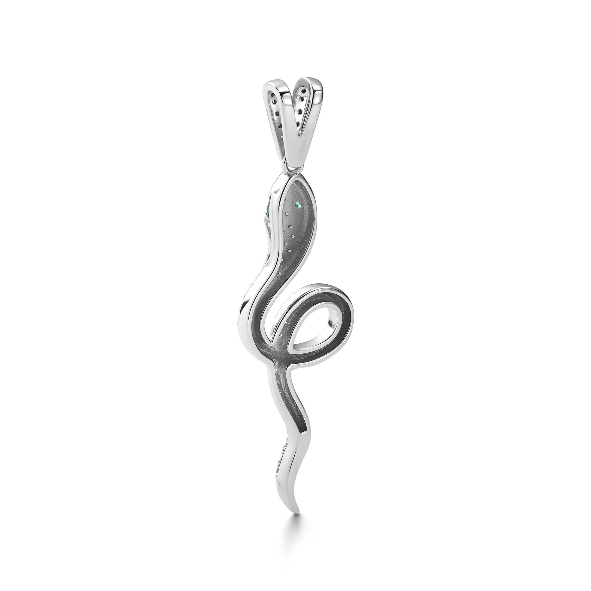 Кулон из белого золота с бриллиантами и изумрудами (060917)