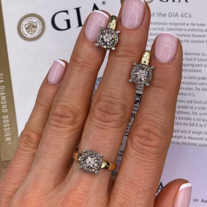 Кольцо из жёлтого золота с бриллиантами (057606)