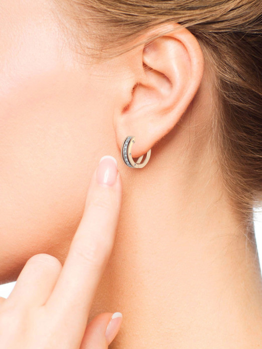 Серьги из комбинированного золота с бриллиантами (046668)